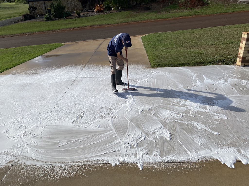 FineGrime Pressure Washing Services |  | 7 Canecutter Ct, Childers QLD 4660, Australia | 0413421401 OR +61 413 421 401