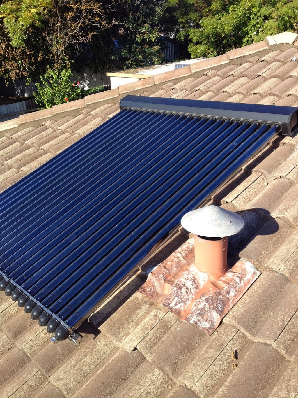 Ureco Solar Hot Water | store | 361 Sevenoaks St, Cannington WA 6107, Australia | 1300287326 OR +61 1300 287 326