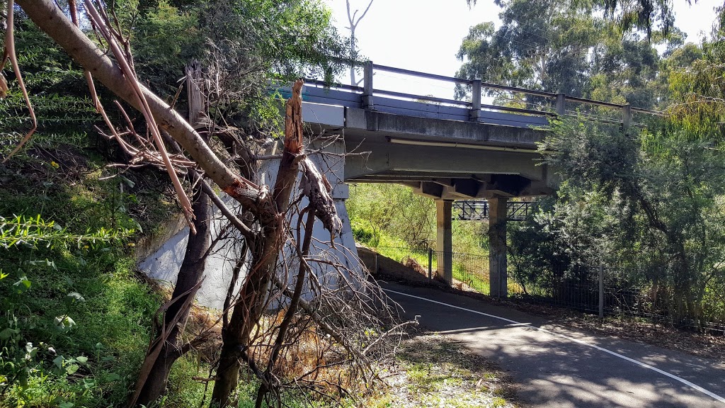 Diamond Creek Trail | park | Eltham VIC 3095, Australia