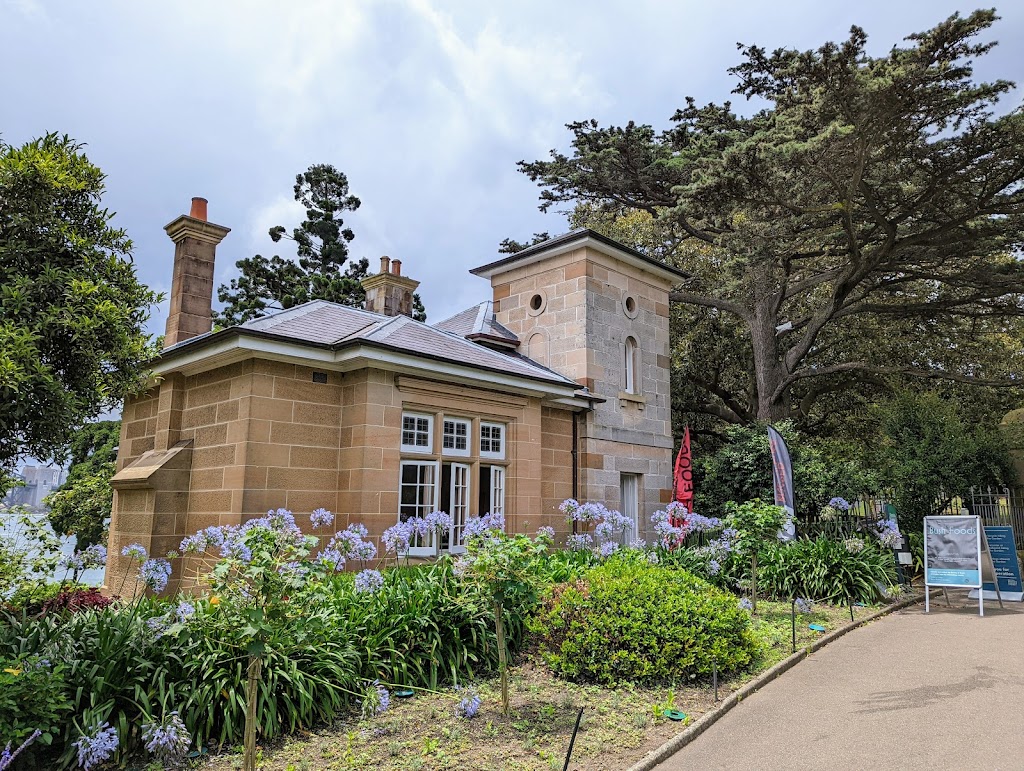 Victoria Lodge | Mrs Macquaries Rd, Sydney NSW 2000, Australia | Phone: (02) 9231 8111