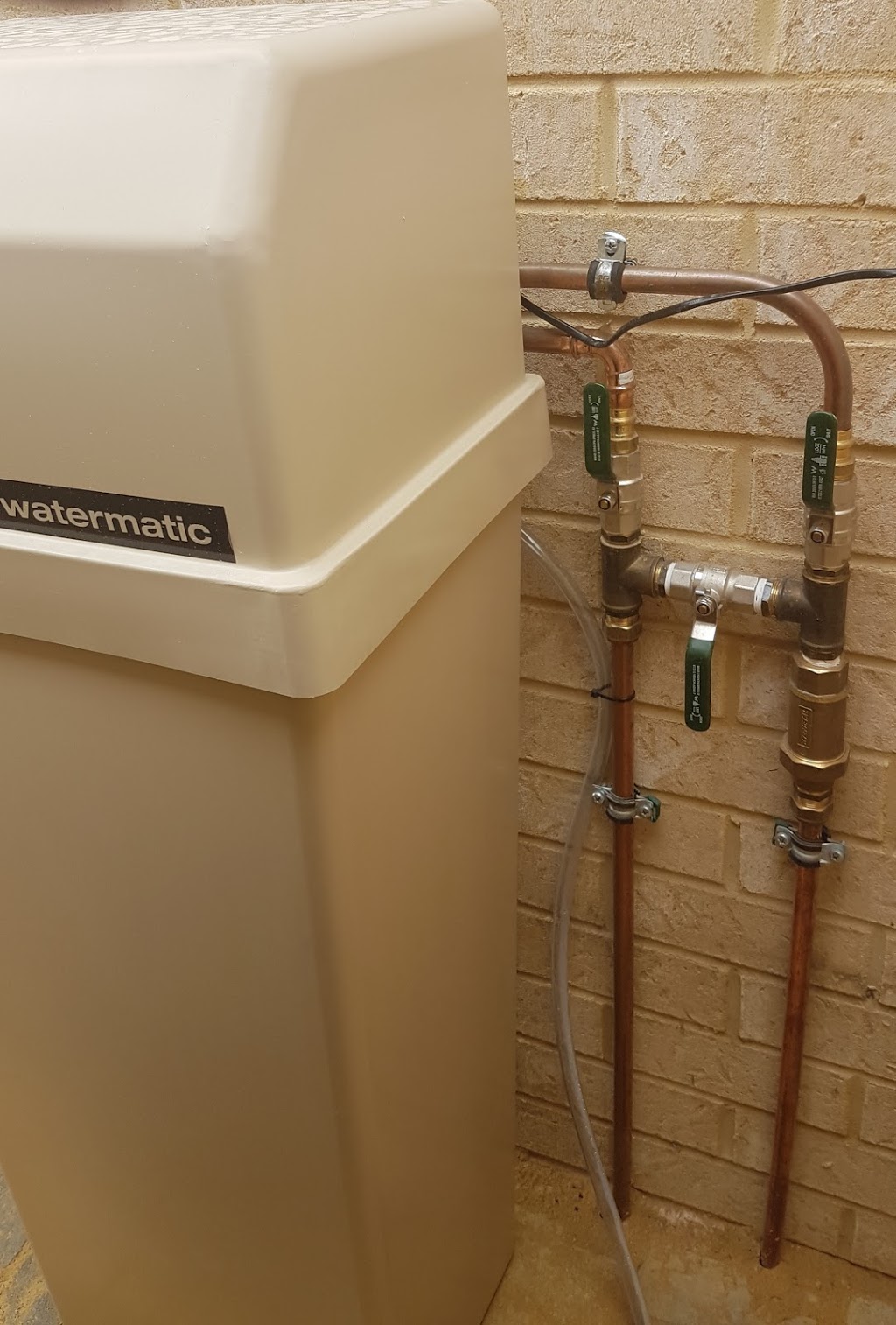 Crystal Plumbing & Gas Services | 34 Romano Cres, Iluka WA 6028, Australia | Phone: 0416 593 022