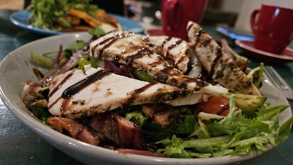 White Wolf Cafe | 156 Colby Dr, Belgrave South VIC 3160, Australia | Phone: 0493 589 761