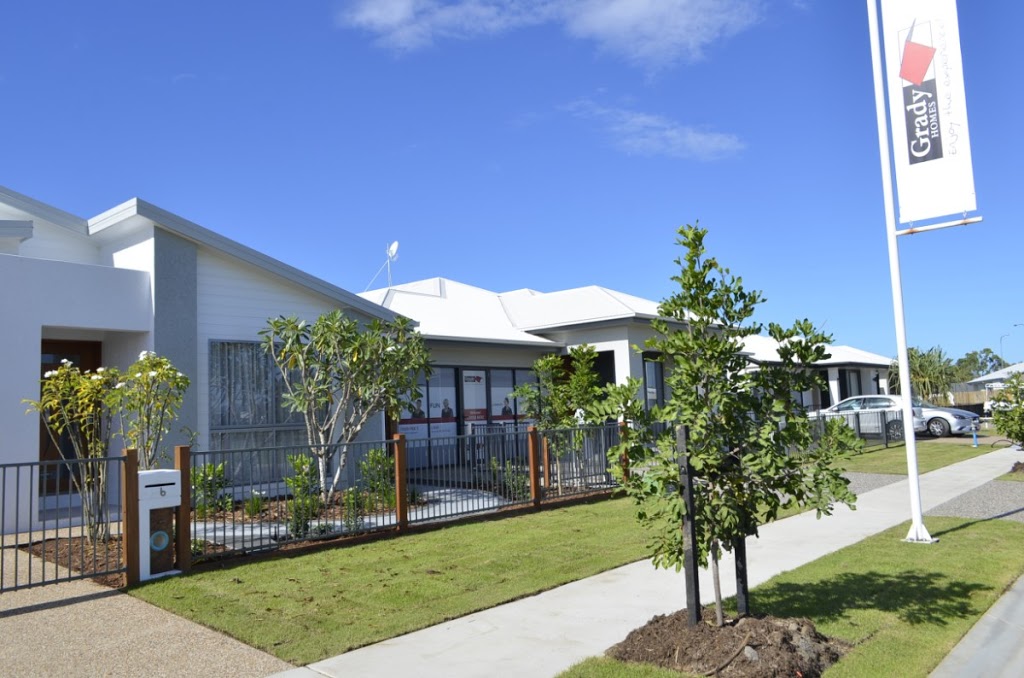 Grady North Shore Display Homes | 6/8 Wrasse St, Mount Low QLD 4818, Australia | Phone: (07) 4795 0900