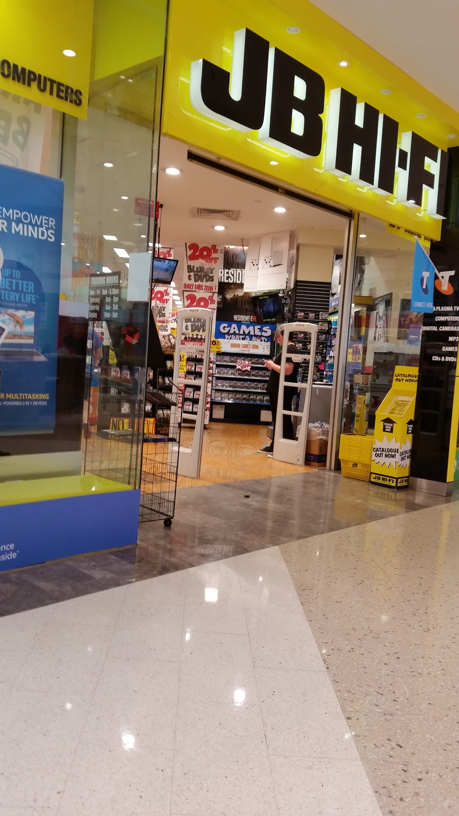 JB Hi-Fi Kotara - Westfield | electronics store | Store 2020 Northcott Dr, Kotara NSW 2289, Australia | 0249032500 OR +61 2 4903 2500