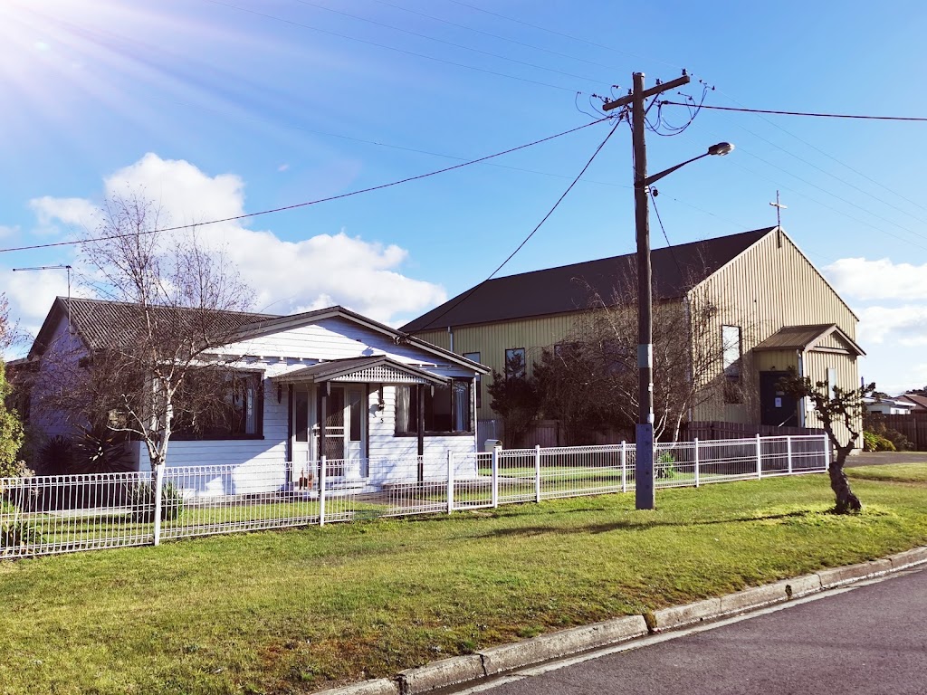 Beauty Point Uniting Church | church | 7 Beatty St, Beauty Point TAS 7270, Australia | 0416176349 OR +61 416 176 349