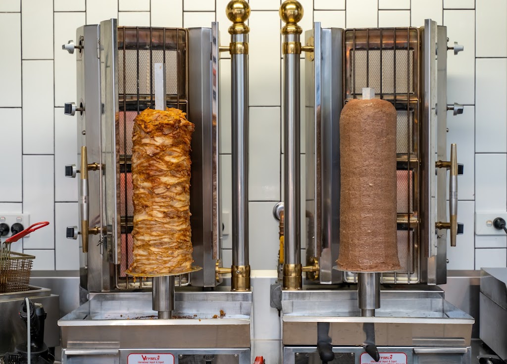 KEBAB ZONE GREENSLOPES | 700 Logan Rd, Greenslopes QLD 4120, Australia | Phone: (07) 3310 4621