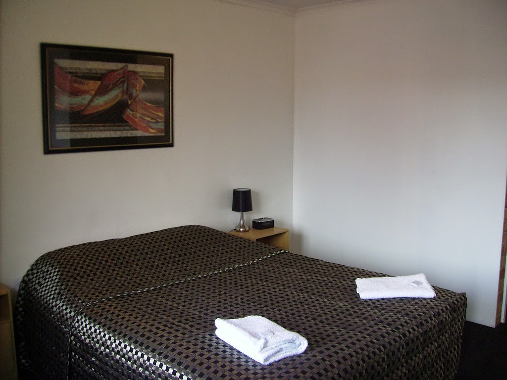 Ocean Crest Motel | 117 Mentone Rd, Hayborough SA 5211, Australia | Phone: (08) 8552 3233