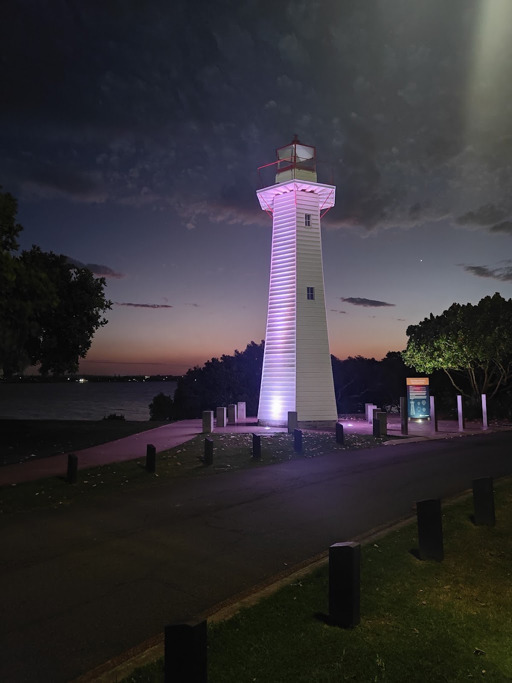 BE THAT WILDFIRE | 237 Shore St N, Cleveland QLD 4163, Australia | Phone: 0481 232 673