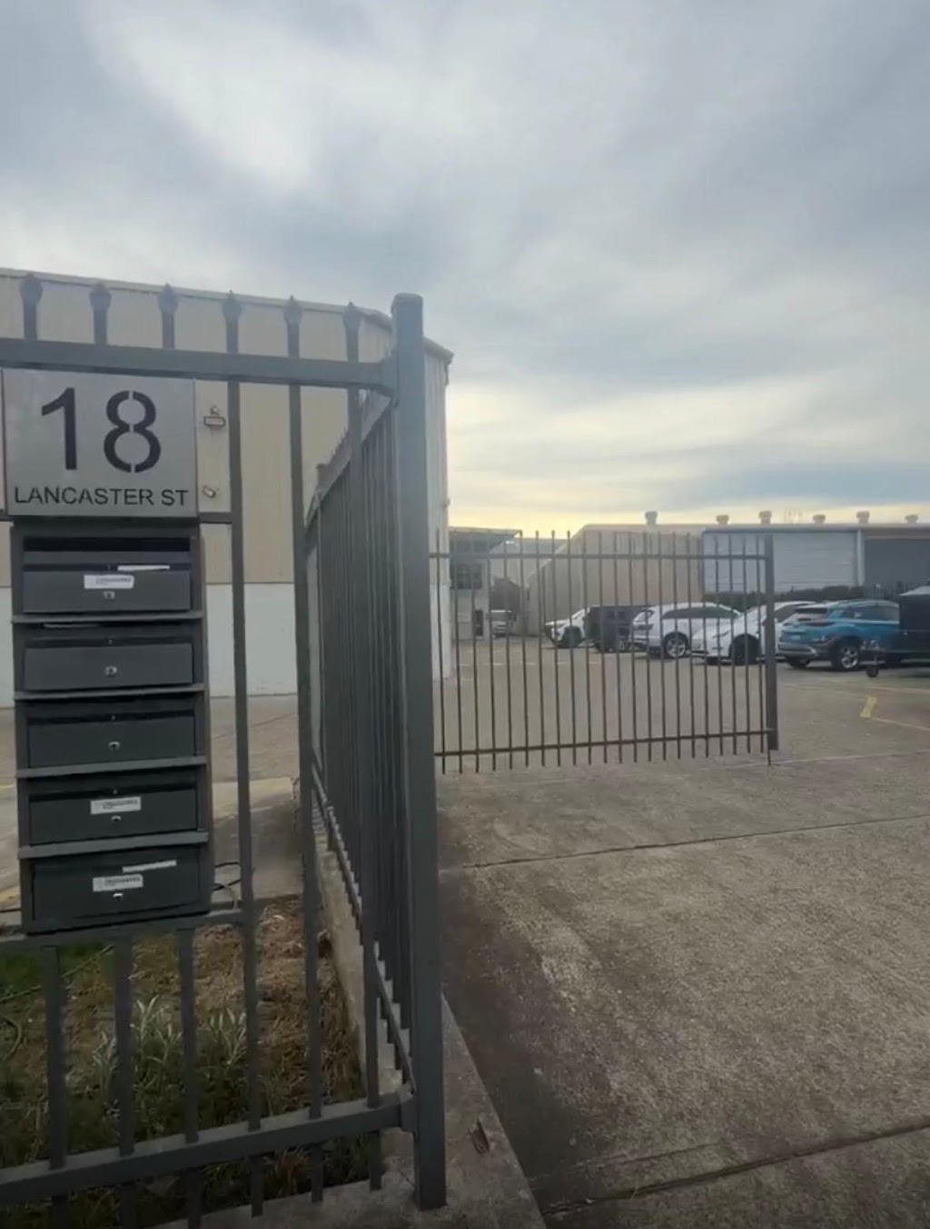 J&B business solution | 18 Lancaster St, Ingleburn NSW 2565, Australia | Phone: 0422 892 785