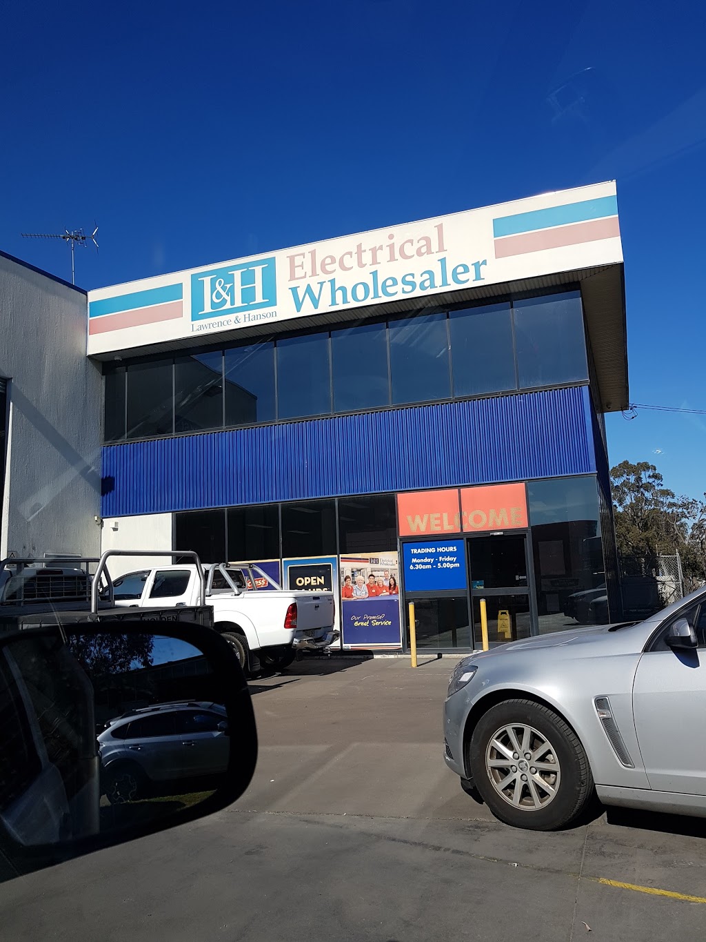 L&H Bankstown | store | 1 Marigold St, Revesby NSW 2212, Australia | 0297720300 OR +61 2 9772 0300