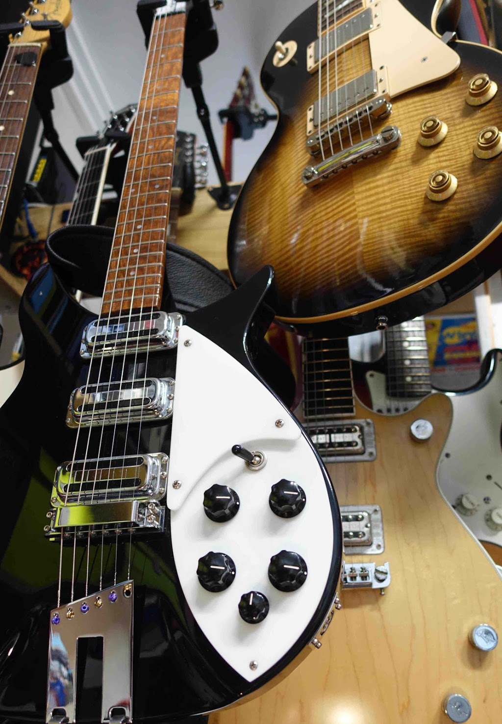 Pauls Guitar Setups and Repairs |  | Reflection Dr, Louth Park NSW 2320, Australia | 0413484999 OR +61 413 484 999