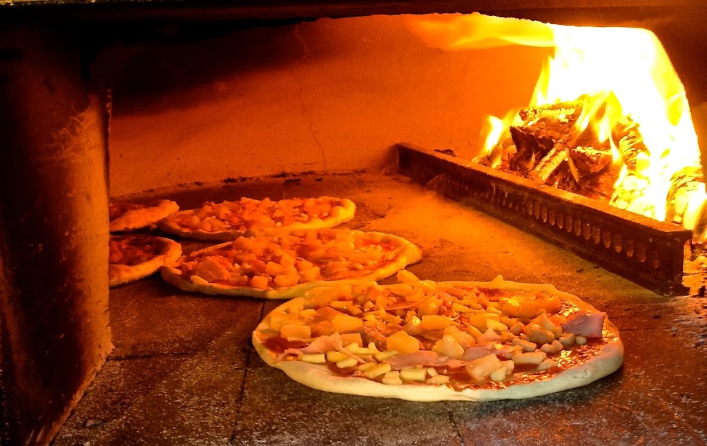 Salento Catering "Authentic italian Woodfired Pizza" | 73 Bussell Hwy, Margaret River WA 6285, Australia | Phone: 0420 605 825