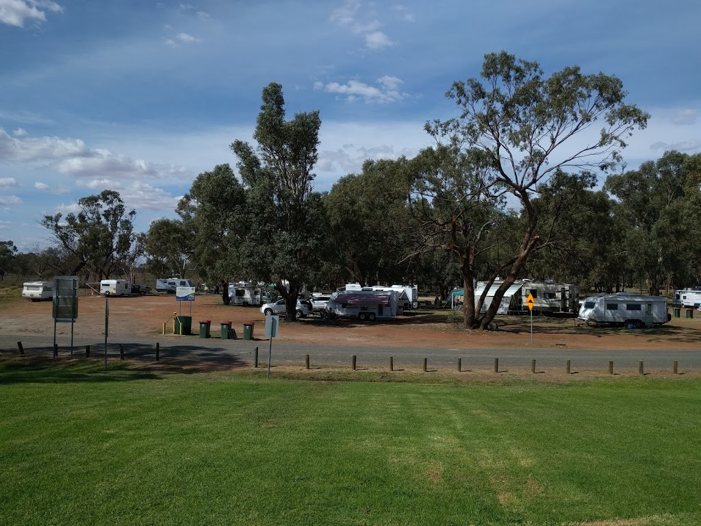 Gumbend Lake Facilities | rv park | Condobolin NSW 2877, Australia