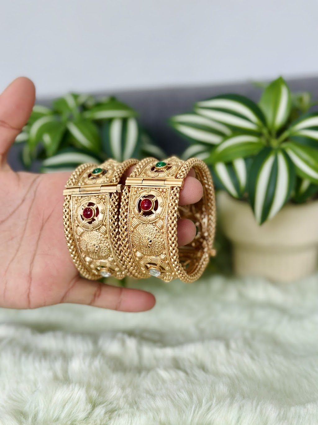 Parvesh Collection | 5a Mustard Ct, Edmondson Park NSW 2174, Australia | Phone: 0411 093 005