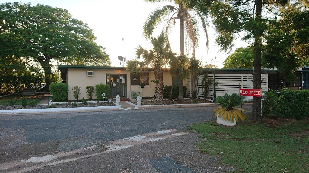 Moura Caravan Park | 95 Dawson Hwy, Moura QLD 4718, Australia | Phone: (07) 4997 1432