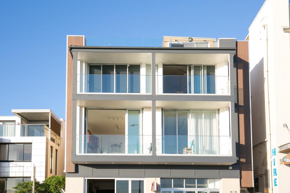 The Bondi Vista | lodging | 126 Ramsgate Ave, North Bondi NSW 2026, Australia | 0296412357 OR +61 2 9641 2357