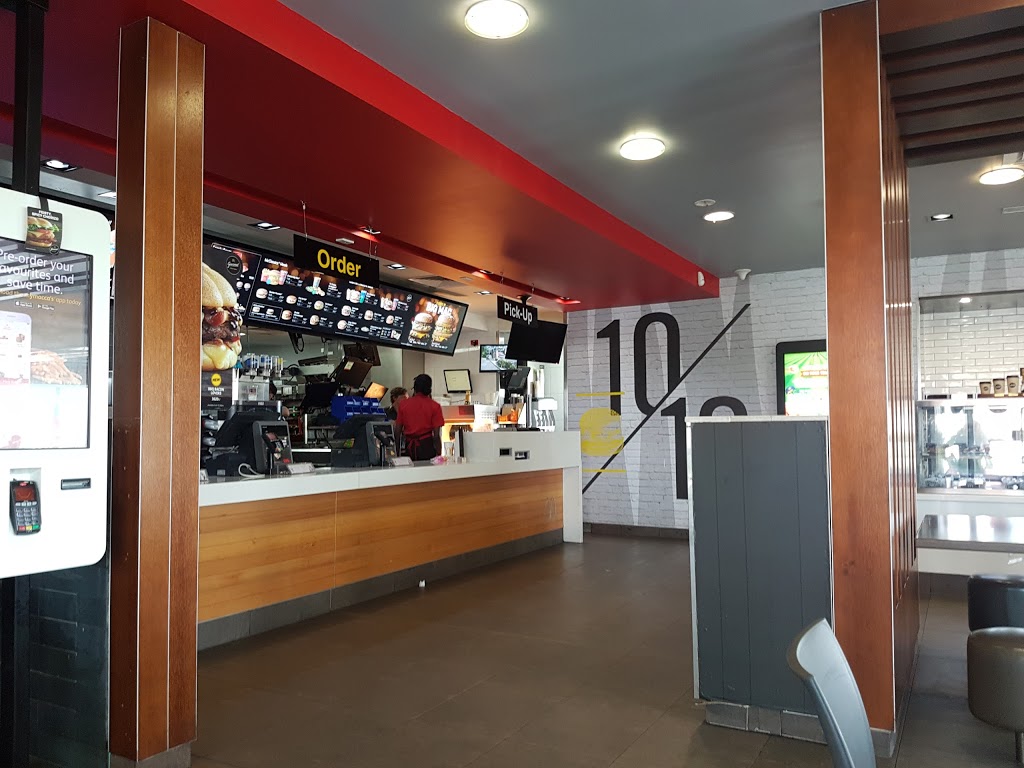 McDonalds Wyndham Waters | cafe | Cnr Sayers Rd &, Forsyth Rd, Williams Landing VIC 3027, Australia | 0383607369 OR +61 3 8360 7369