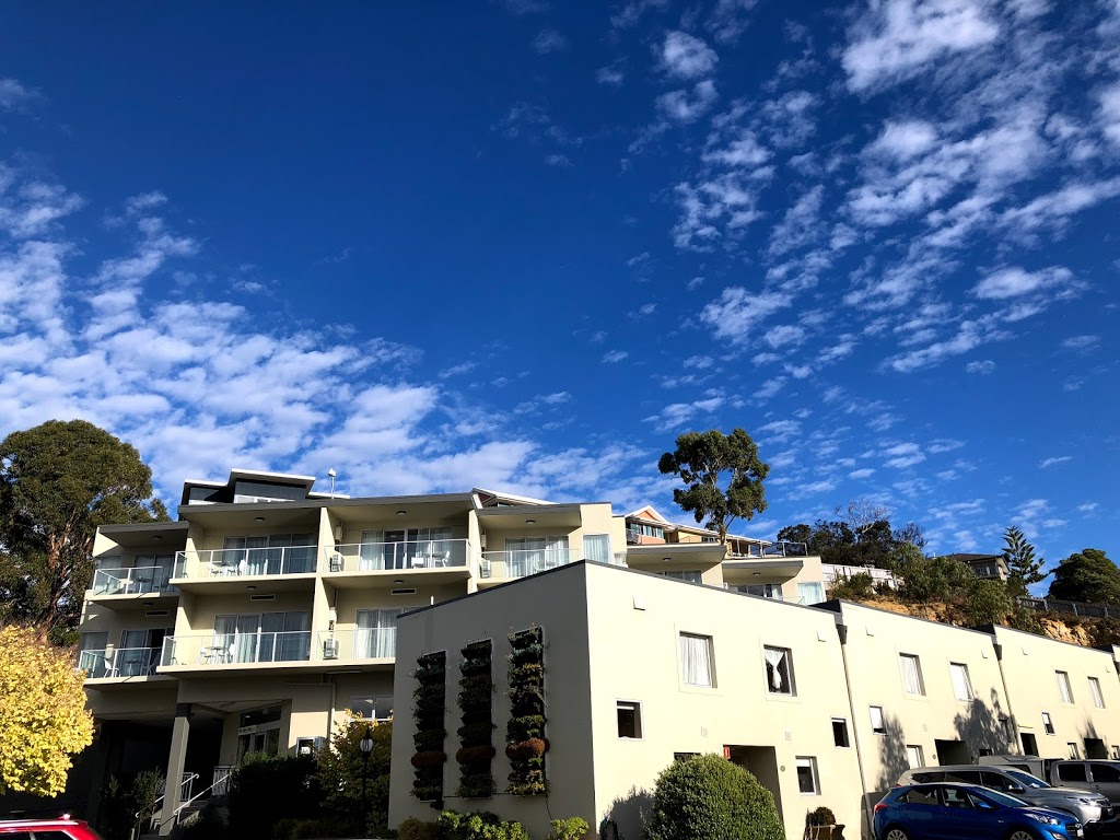 Bay View Villas | lodging | 34 Poets Rd, West Hobart TAS 7000, Australia | 0362347611 OR +61 3 6234 7611