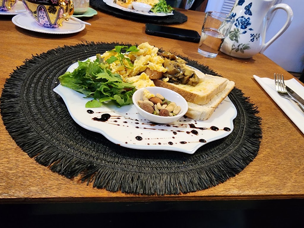 Laurel Cottage Cafe & Bar | 707-709 Beechmont Rd, Lower Beechmont QLD 4211, Australia | Phone: (07) 5597 6127