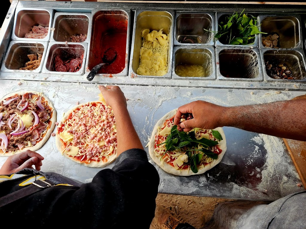 Pizza4shore | lot 20 Eyre Hwy, Ceduna SA 5690, Australia | Phone: 0439 838 644
