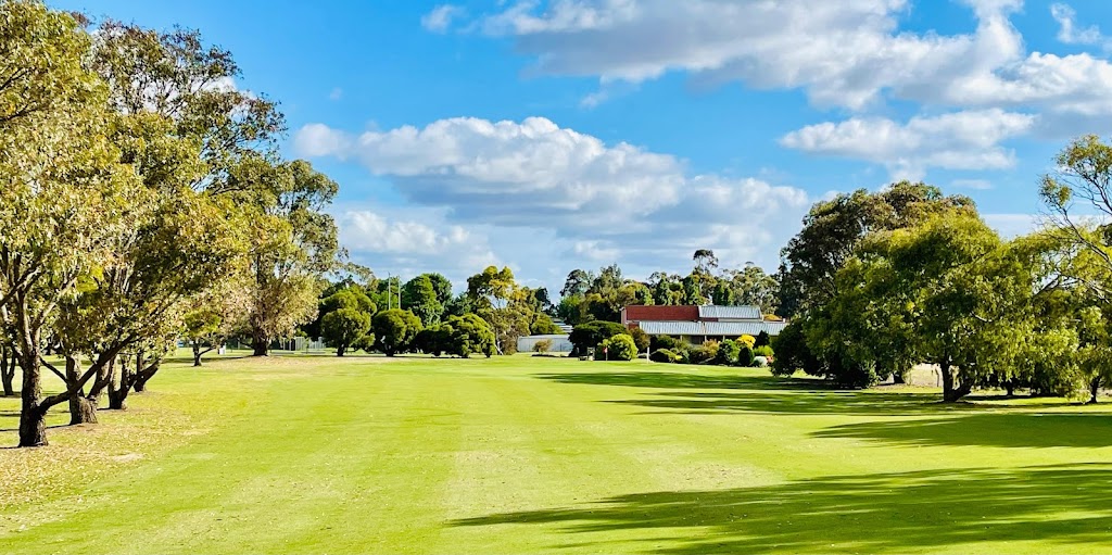 Lake Bolac Golf Club | Lake Bolac Complex Rd, Lake Bolac VIC 3351, Australia | Phone: (03) 5350 3204