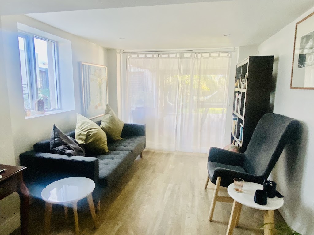 Emma Gerasimatos Therapy- Eastern Suburbs | 5 Close St, Coogee NSW 2034, Australia | Phone: 0423 074 994