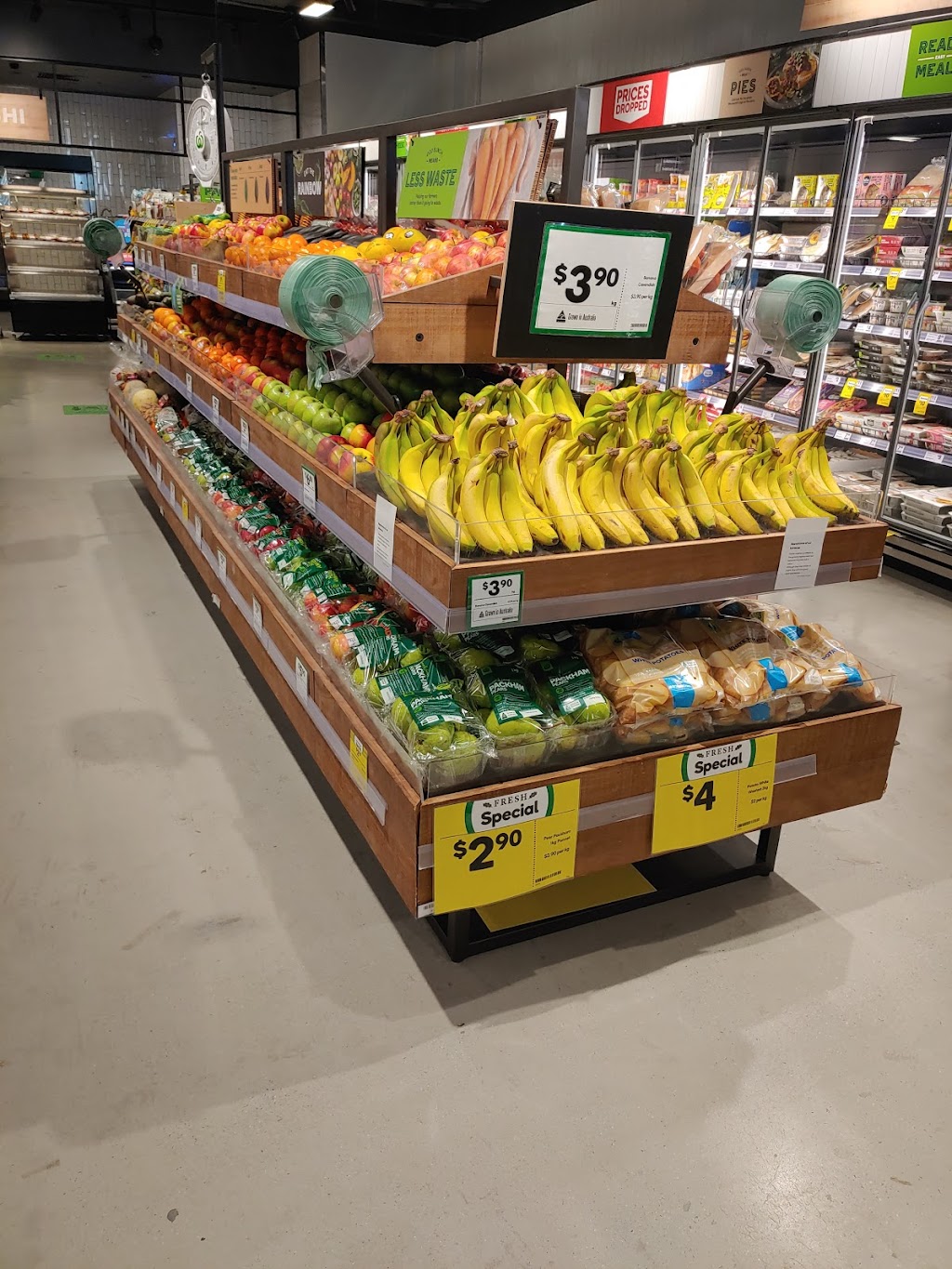 Woolworths Metro Cameron Avenue | supermarket | 1/6 Grazier La, Belconnen ACT 2617, Australia | 0261329326 OR +61 2 6132 9326