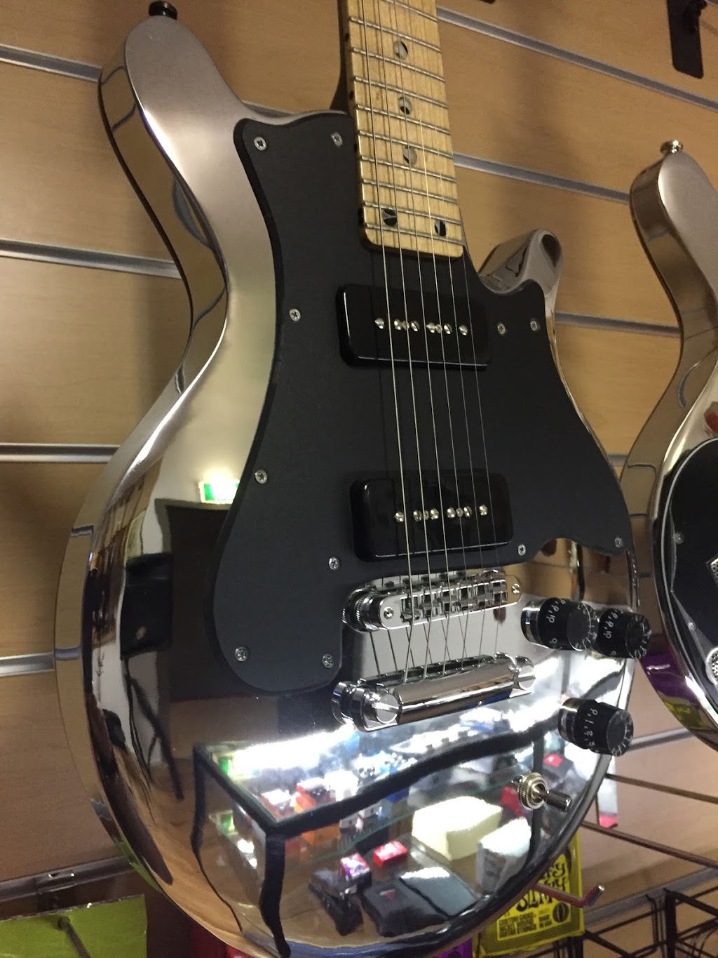 Guitar Werx | electronics store | 13 Onslow Ave, Campbellfield VIC 3061, Australia | 0414298977 OR +61 414 298 977