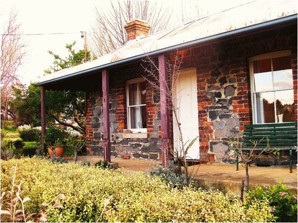 Pinn Cottage | 2 Prospect St, Crookwell NSW 2583, Australia | Phone: 0421 457 135