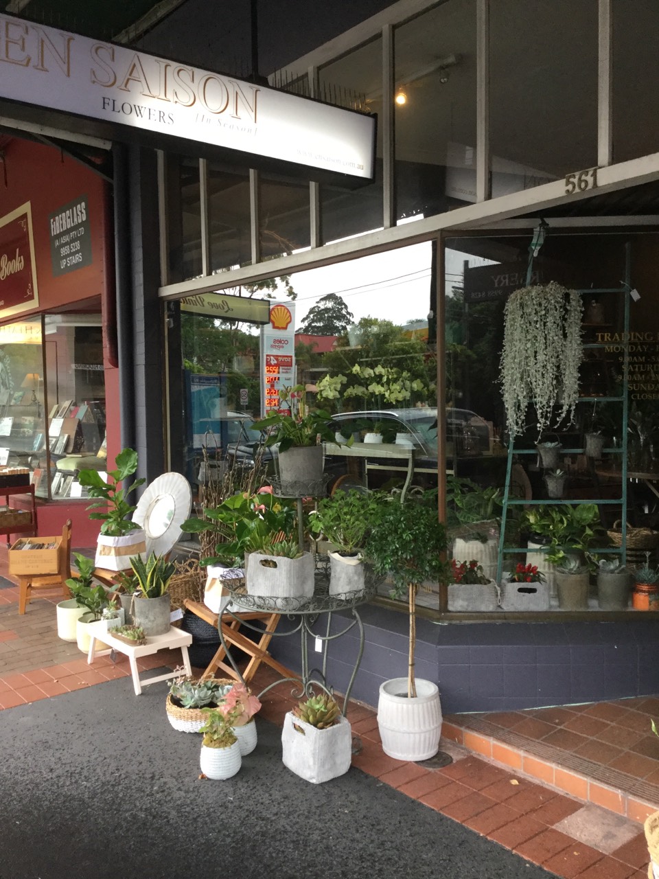 En Saison Flowers | florist | 561 Willoughby Rd, Willoughby NSW 2068, Australia | 0299584556 OR +61 2 9958 4556