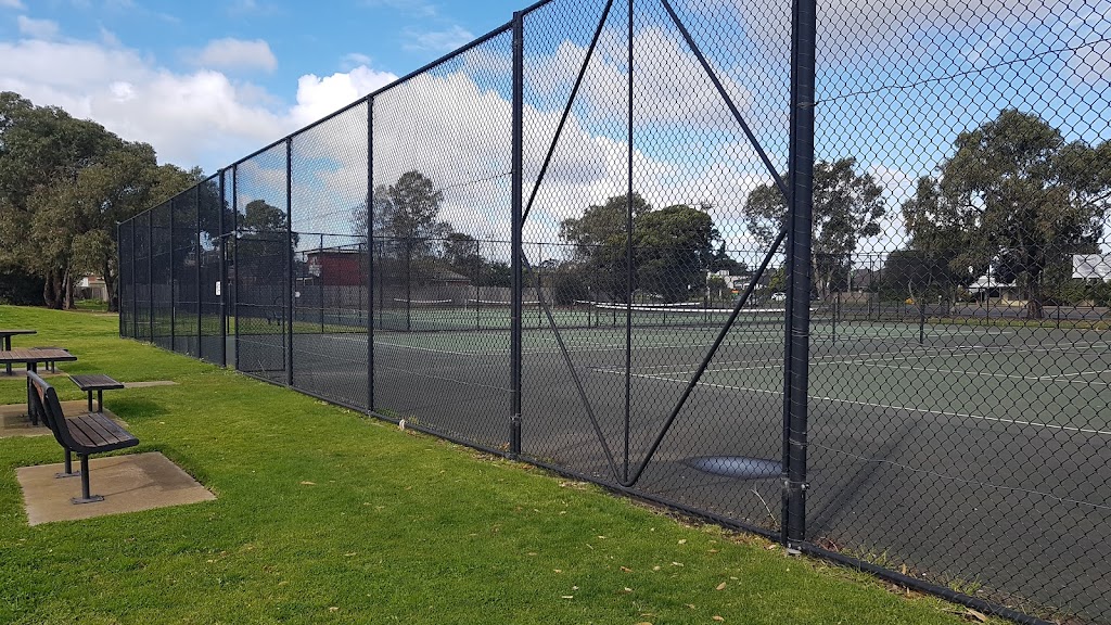 Leopold Tennis Club |  | 135 Melaluka Rd, Leopold VIC 3224, Australia | 0352502290 OR +61 3 5250 2290