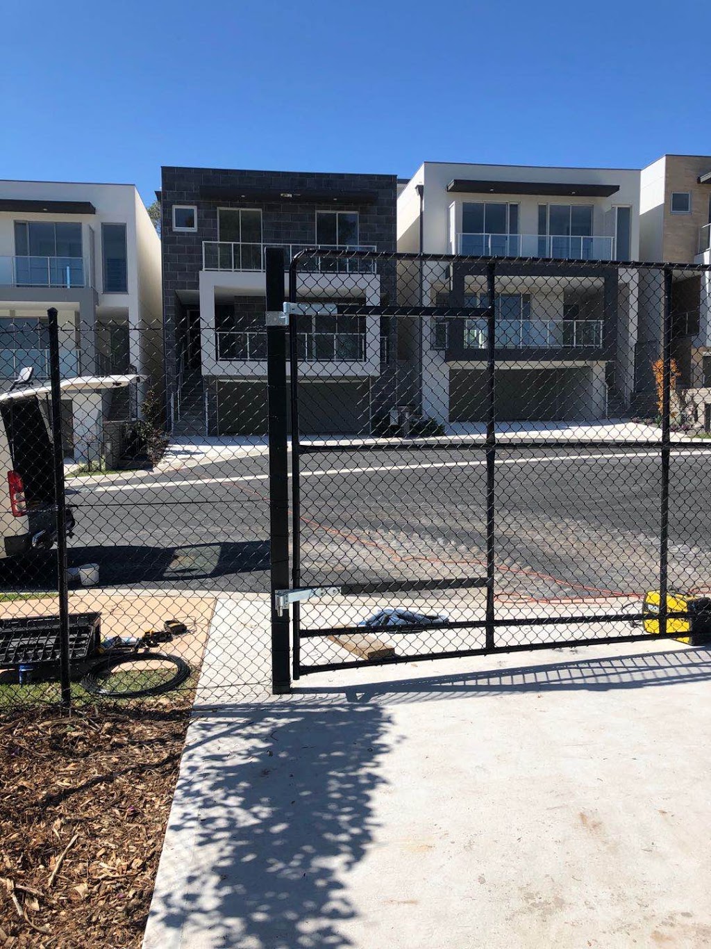 Longain Fencing | general contractor | 5 Wirrabara Rd, Dural NSW 2158, Australia | 1300816166 OR +61 1300 816 166