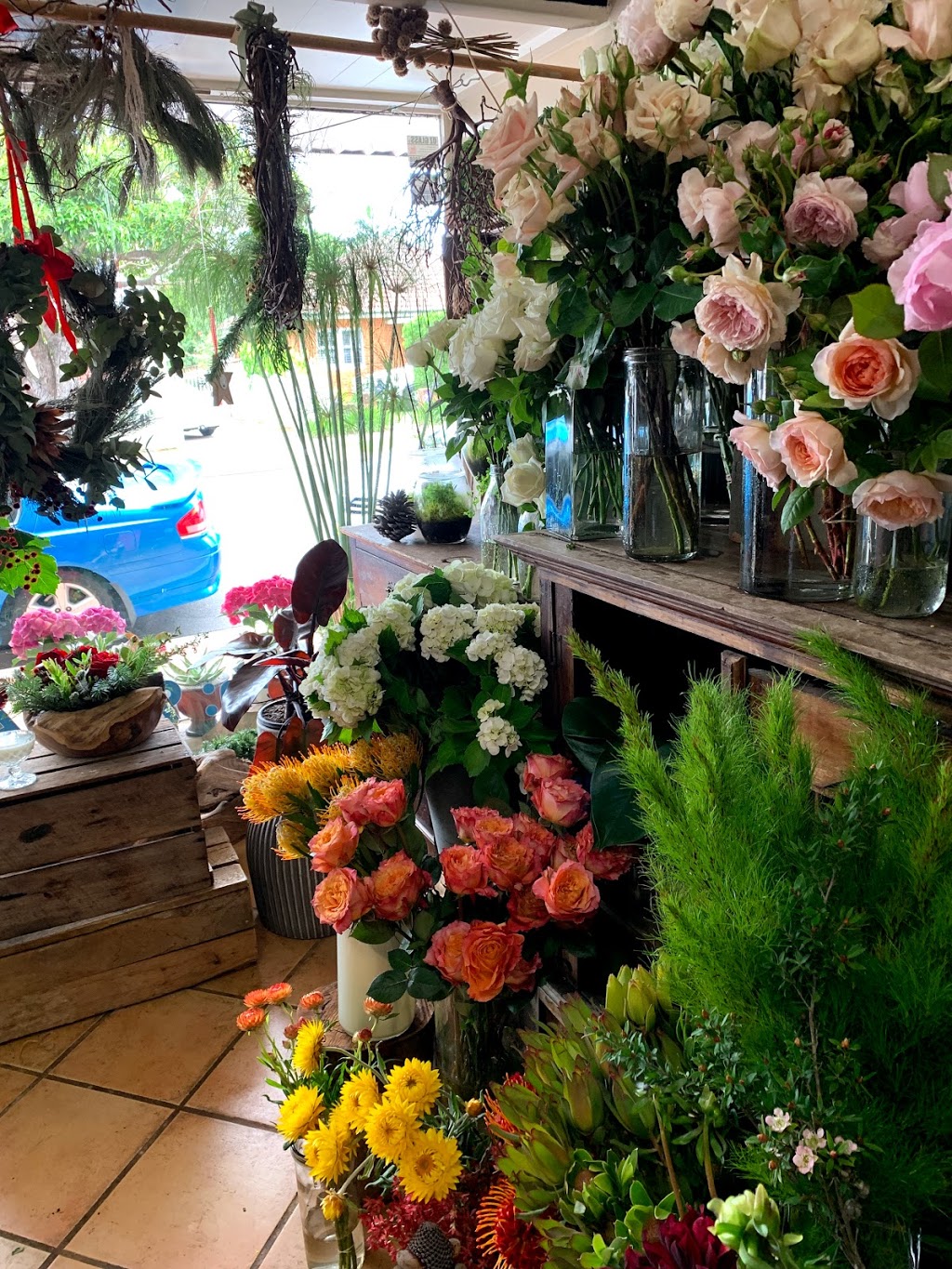 Verdaflore Florist | florist | 113 Mulga Rd, Oatley NSW 2223, Australia | 0295796900 OR +61 2 9579 6900
