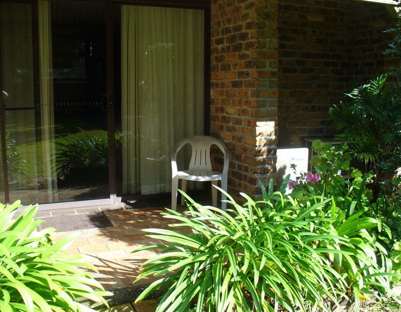 Tea Gardens Country Club and Motel | lodging | 2 Yalinbah St, Tea Gardens NSW 2324, Australia | 0249970911 OR +61 2 4997 0911