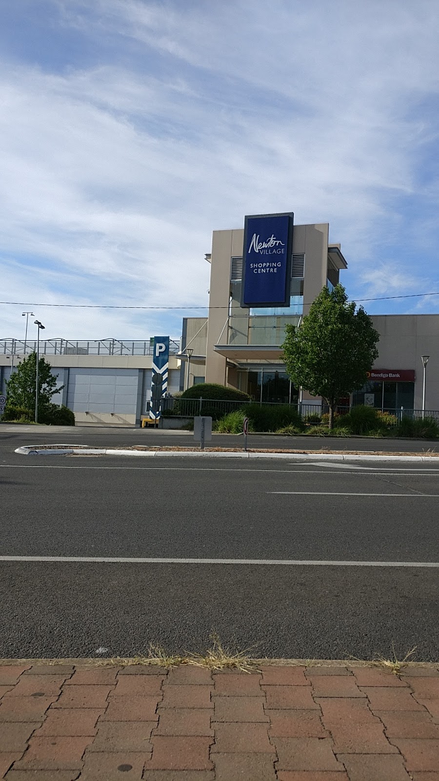 Newton Village | shopping mall | 299 Montacute Rd, Newton SA 5074, Australia | 0882107100 OR +61 8 8210 7100