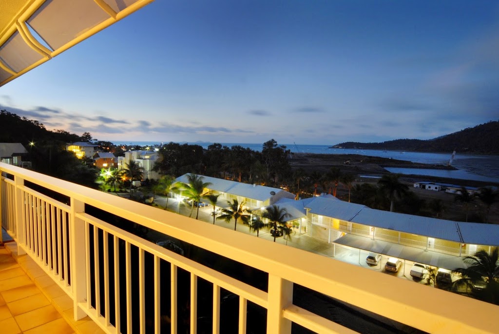 Coral Sea Vista Apartments | lodging | 5 Hermitage Dr, Airlie Beach QLD 4802, Australia | 0749481898 OR +61 7 4948 1898