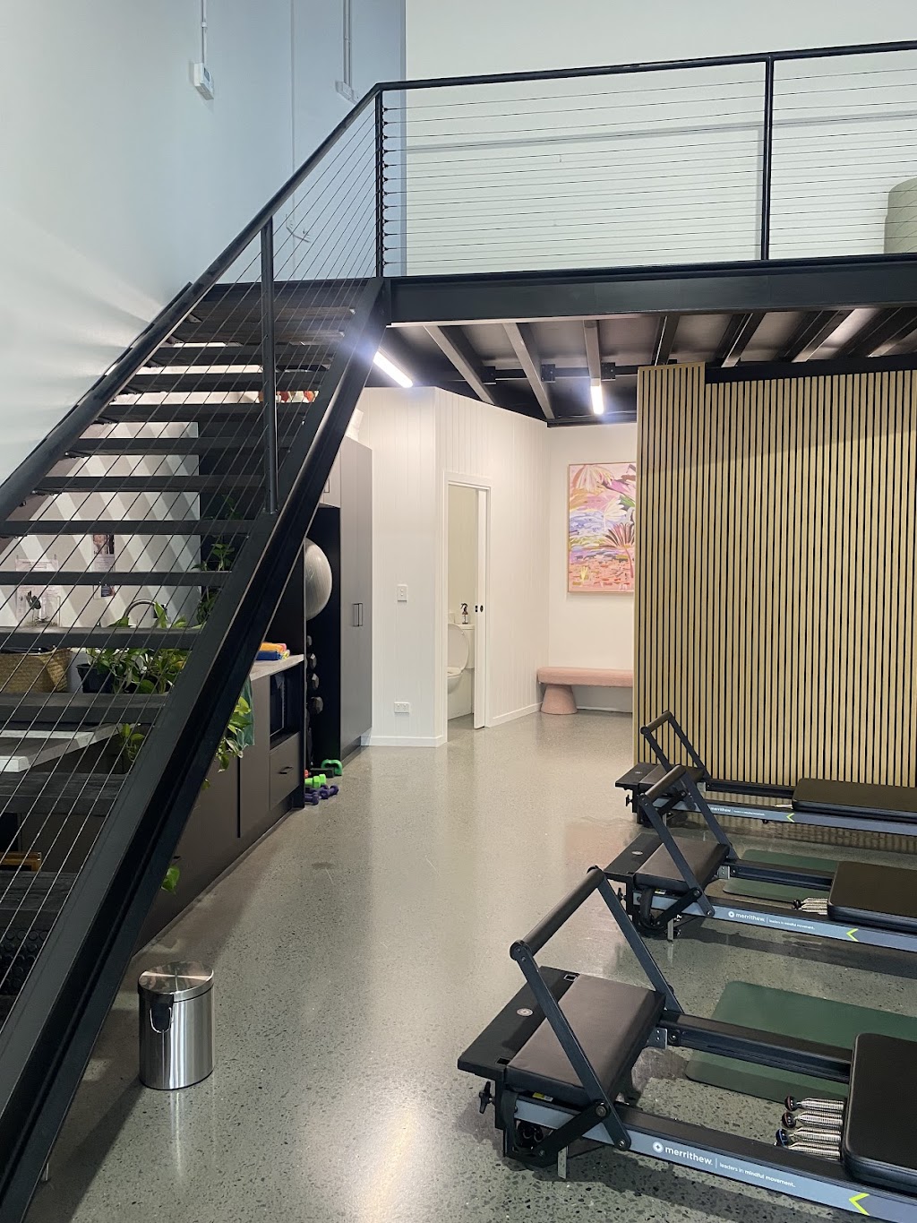 Curve - Massage and Pilates | 1 Hornet Pl, Burleigh Heads QLD 4220, Australia | Phone: 0438 706 985