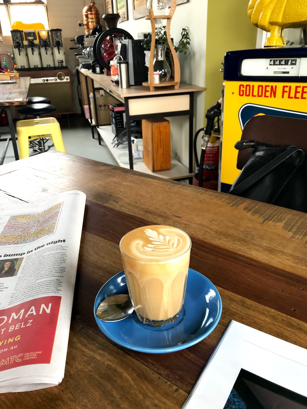 Batch Coffee Roasters | cafe | 2A Viking Ct, Cheltenham VIC 3192, Australia | 0399959084 OR +61 3 9995 9084