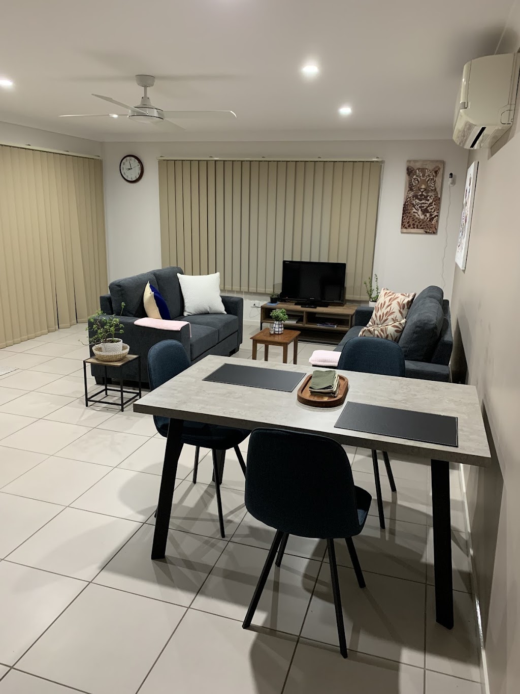 Grace Guest Rooms | 19 Lomandra Ave, Roma QLD 4455, Australia | Phone: 0498 375 398