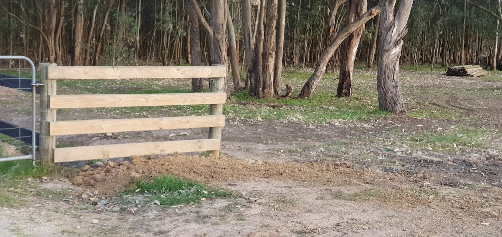 T& D Rural Fencing | Landy Ln, Briagolong VIC 3860, Australia | Phone: 0428 482 674