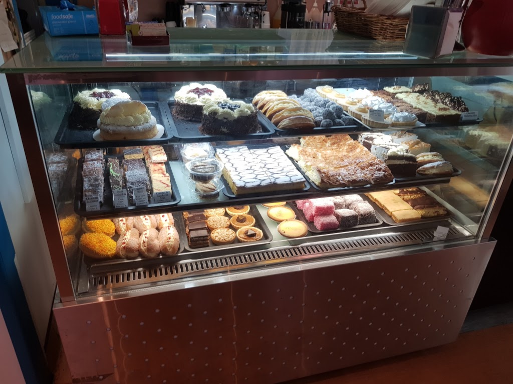 Malanda Bakery | bakery | 19 English St, Malanda QLD 4885, Australia | 0740965295 OR +61 7 4096 5295
