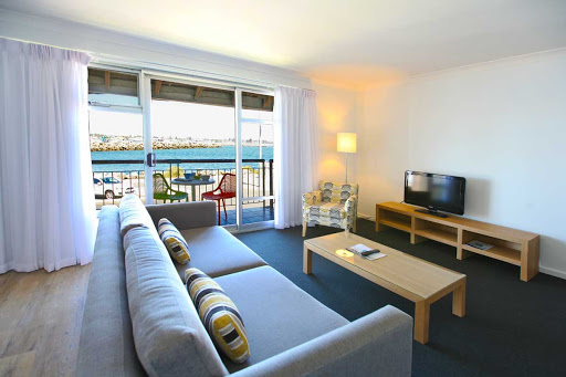 Be. Fremantle Serviced Apartments | 43 Mews Rd, Fremantle WA 6160, Australia | Phone: (08) 9430 3888