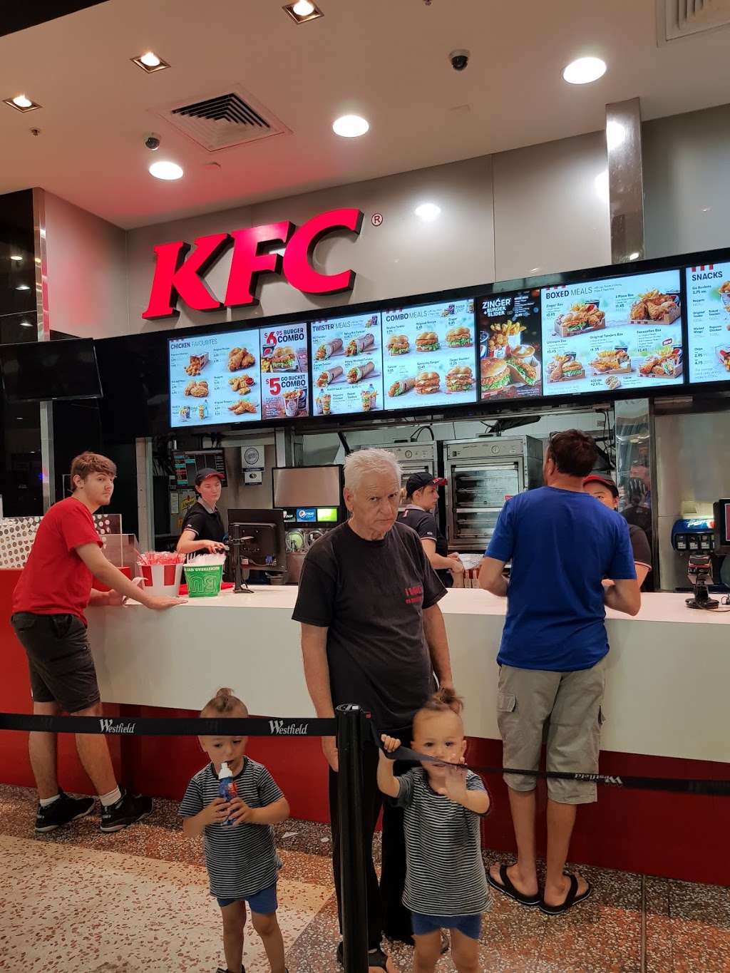 KFC | restaurant | 352 Princes Hwy, Narre Warren VIC 3805, Australia