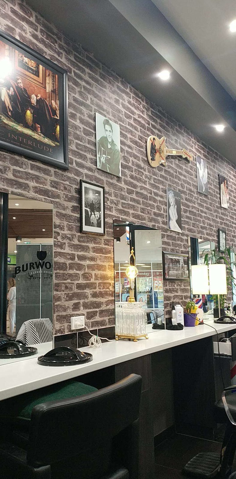 Burwood Barber Shop | hair care | Shop G5B, 172-210 Burwood Hwy, Burwood East VIC 3151, Australia | 0402902815 OR +61 402 902 815