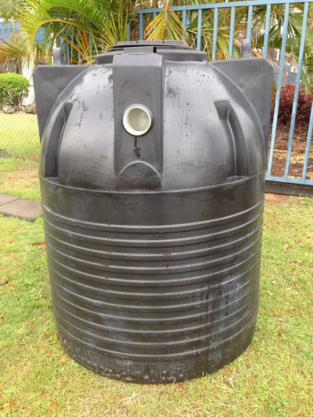 Plastic Tanks QLD | store | 94 Antimony St, Carole Park QLD 4300, Australia | 0732711305 OR +61 7 3271 1305