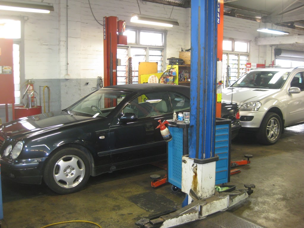 Annanda Motor Repairs | car repair | 2/57-61 John St, Leichhardt NSW 2040, Australia | 0295693895 OR +61 2 9569 3895