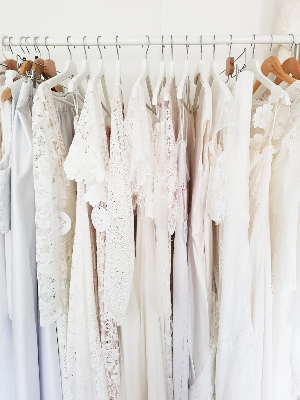 Amy New Bridal | clothing store | 5/53 Banksia Rd, Caringbah NSW 2230, Australia | 0499980145 OR +61 499 980 145