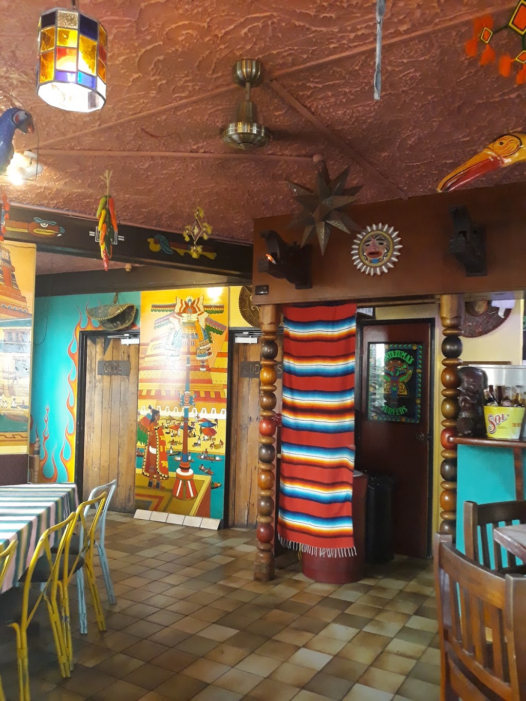 Montezumas Surfers Paradise | restaurant | Aloha Apartments, 8-12 Trickett St, Surfers Paradise QLD 4217, Australia | 0755384748 OR +61 7 5538 4748