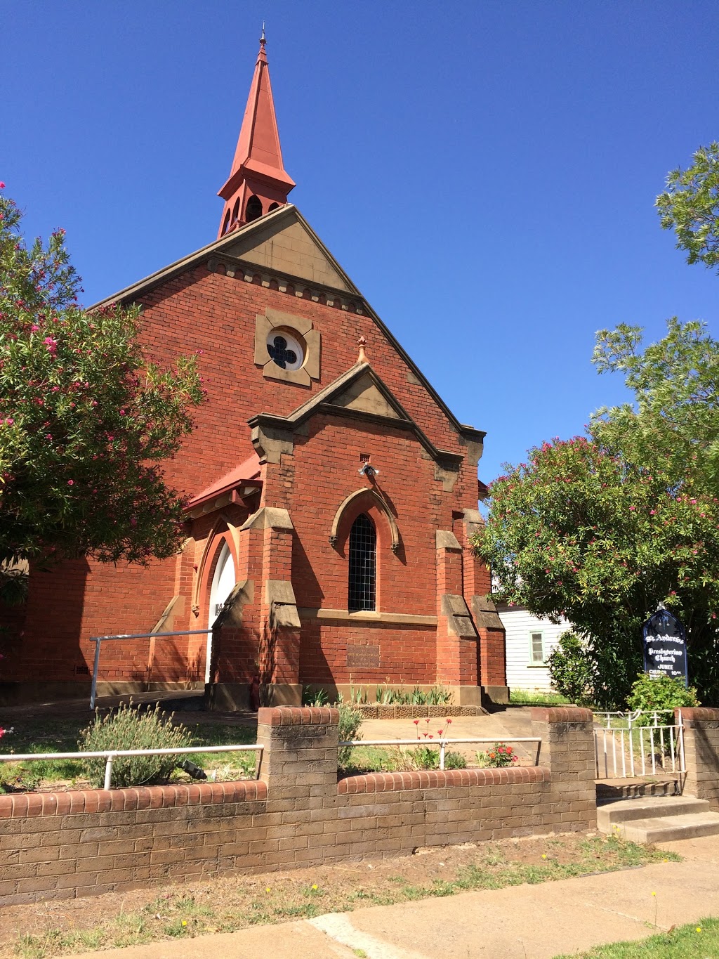 Junee Presbyterian Church | Lisgar St, Junee NSW 2663, Australia