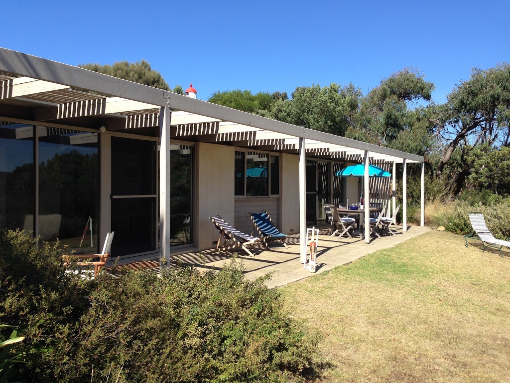 FEDERAL Holiday Home Airesy Inlet | lodging | 5 Federal St, Aireys Inlet VIC 3231, Australia | 0352200200 OR +61 3 5220 0200